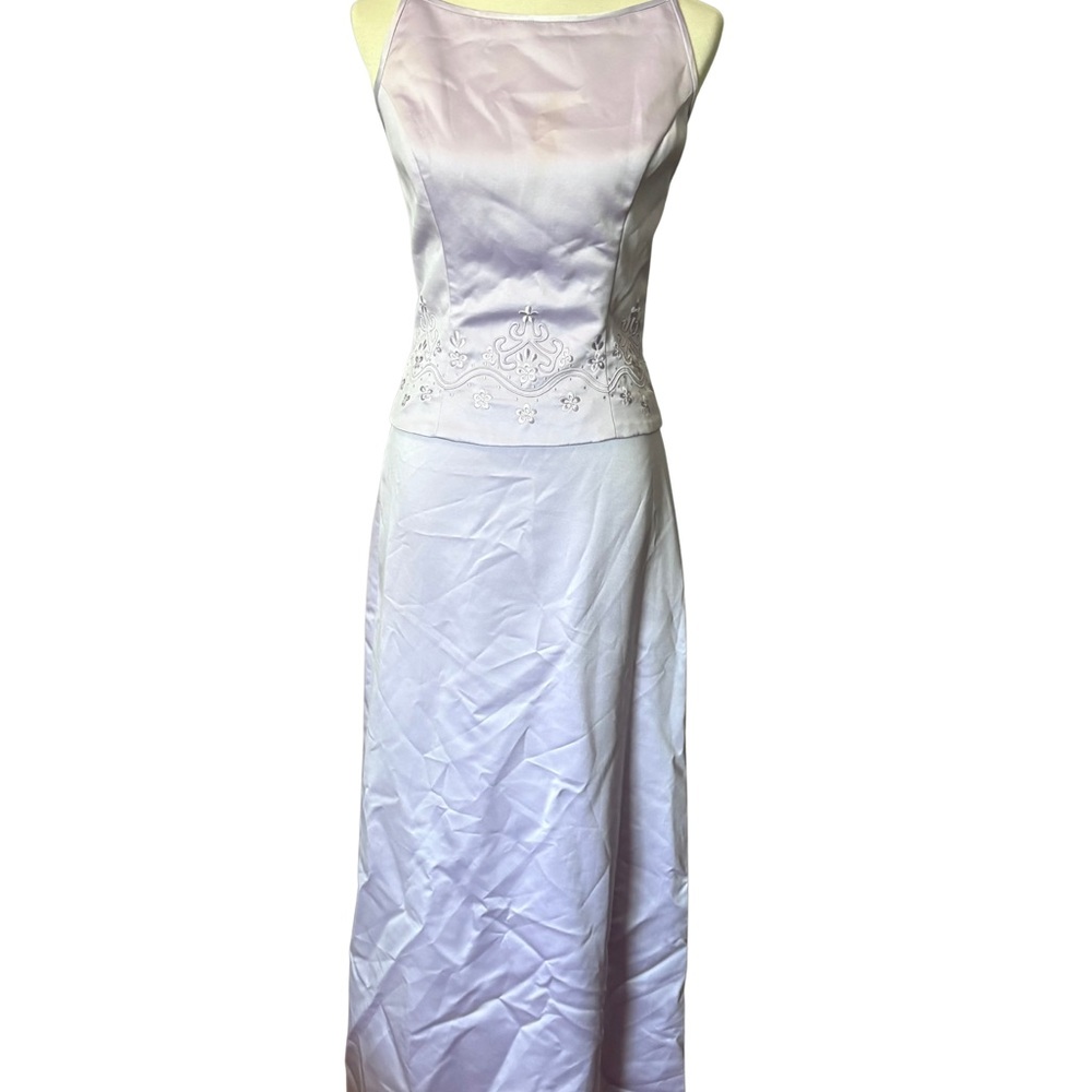 Chic Lavender Embroidered Formal Dress